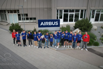 Graduates of the DroneMasters Academy Summer Course at Airbus 2022